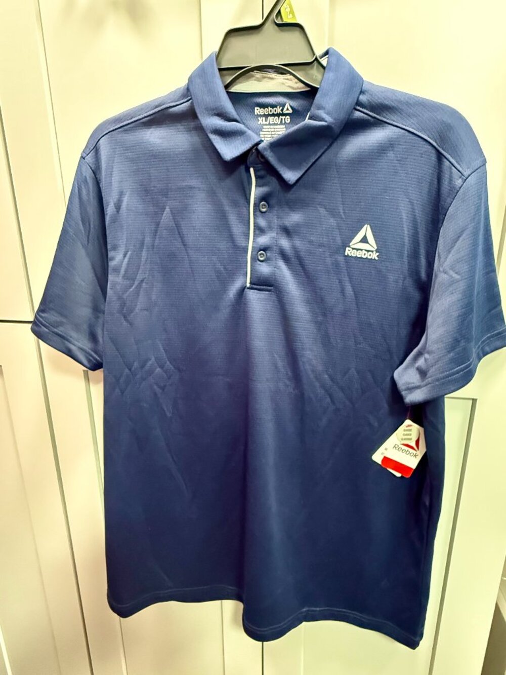 NWT Reebok Men's XL Navy Blue Moisture Management Performance Golf Polo Shirt